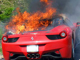 Combustions de 458 Italia : Ferrari enquête