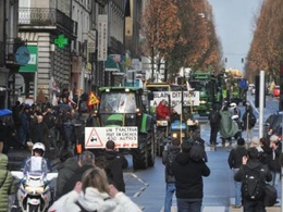 Manifestation des tracteurs dans Paris : le point à midi