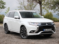 Essai vidéo - Mitsubishi Outlander restylé : espèce unique