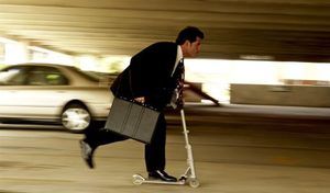 Vous regrettez le 90 km/h ? Essayez le 25 km/h en trottinette !