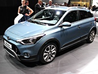 Hyundai i20 Active : rat des villes et des champs - Vidéo en direct du Salon de Francfort 2015