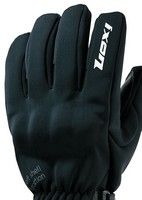 Un hiver douillet avec les gants Ixon Pro-Shell...