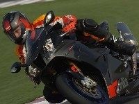 Aprilia RSV 1000 R : Franchement datée.