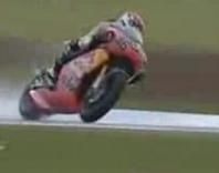 Vidéo : Mika Kallio funambule à moto