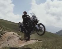 Vidéo - Honda: Givi la bagagerie qui met une valise