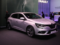 Renault Mégane 4: conquérante - Vidéo en direct du salon de Francfort