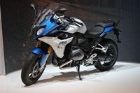 En direct d'Intermot - BMW R1200 RS : Reise und Sport