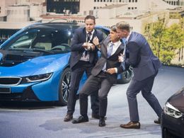 Francfort 2015 - Le patron de BMW fait un malaise en pleine conférence
