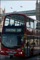 Londres : un bus double étage hybride !