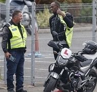 Insolite : Usain Bolt est aussi un futur motard