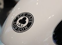 En direct d'Intermot – Triumph Thuxton Ace : il se joue expresso