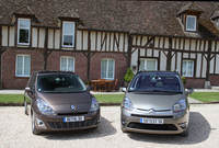 Comparatif Renault Grand Scénic 1.9 dCi 130 ch - Citroën Grand C4 Picasso 2.0 HDi 138 ch : une histoire de domination