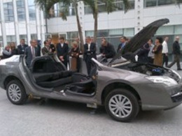 Un prototype de Renault Laguna démontable pour les pompiers des Yvelines