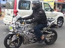 Nouveauté - BMW : la S300RR a un porte-clés Honda !