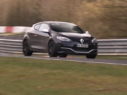 Renault envoie la Mégane RS restylée au Nurburgring