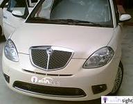 Lancia Ypsilon Phase 2 : encore plus chic