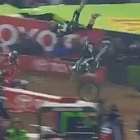 Vidéo - 250F : la chute de Martin Davalos à Phoenix