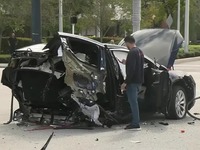 Un Tesla Model X coupé en deux par une Nissan GT-R