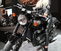 En direct d'Intermot 2016, Triumph: T100 et T100 Black