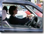 Les Anglaises plus dangereuses dans un parking que sur la route