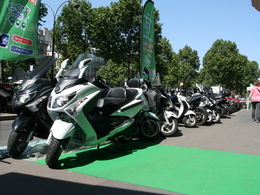 Caradisiac, partenaire du 1er Printemps du Scooter et de la Moto à Paris ce week-end