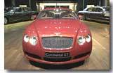 Une Bentley détruite lors du salon de Francfort
