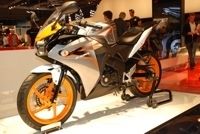 Salon de Milan 2010 En Direct : Honda CBR 125R
