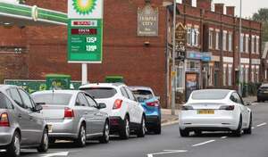 Pénurie de carburant au Royaume-Uni : la meilleure alliée de la voiture électrique