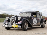 Photos du jour : Citroen Traction (Tour Auto)