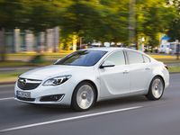 L'Opel Insignia se modernise avec les systèmes connectés Apple CarPlay et Opel OnStar