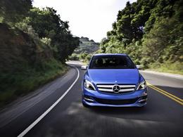 La Mercedes Classe B électrique lancée aux même prix que la BMW i3 aux USA