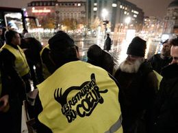 Les salariés de PSA ont remis leurs primes aux Restos du Coeur