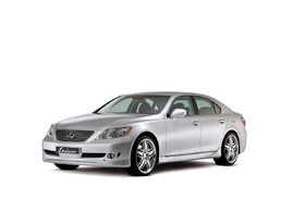 Lexus LS460 par Lorinser : la reconnaissance