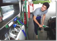Suisse : les Verts souhaitent taxer le carburant de 20 centimes de plus