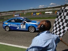 Yvan Muller a saisi sa chance à Valencia