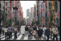 Les Japonais achètent de moins en moins de voitures
