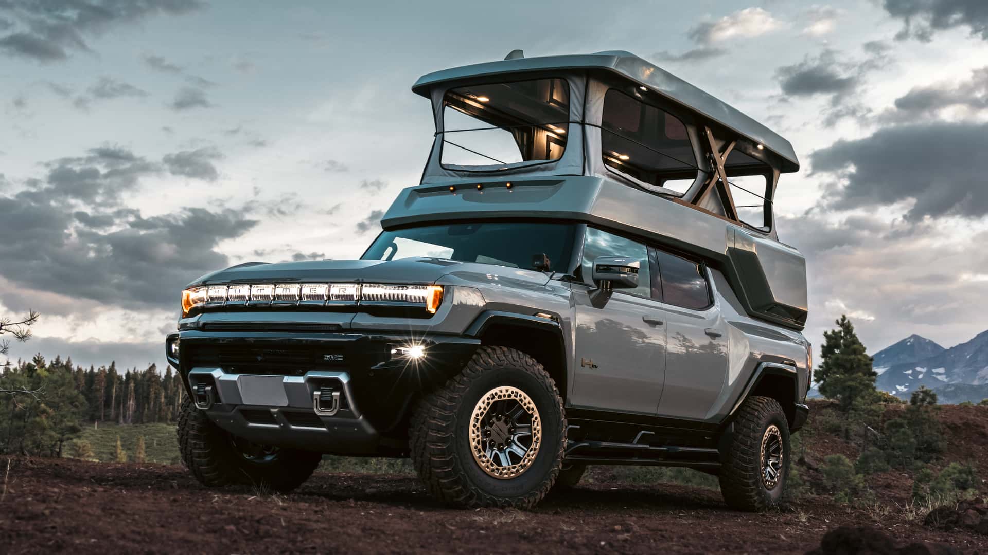 Humer Format Hummer EV EarthCruiser : le camping électrique gros format et gros budget