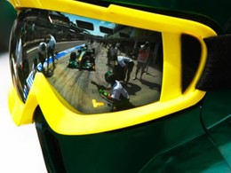F1 Lotus : Tony Fernandes demande l'arbitrage de la Haute Cour
