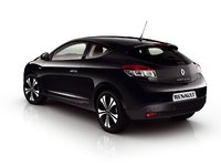Salon de l'auto 2010 : Gamme Renault, du Bose à tous les étages