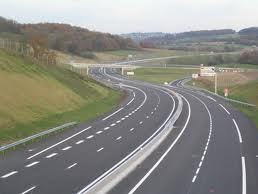 Ecotaxe: et si l'Etat reprenait le contrôle des autoroutes ?