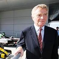 Formule 1: L'Union Européenne prévient, Mosley applaudit
