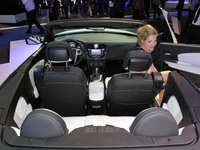 Vidéo en direct du salon de Francfort 2011 - Lancia Flavia Cabrio, le luxe à l'italo-américaine