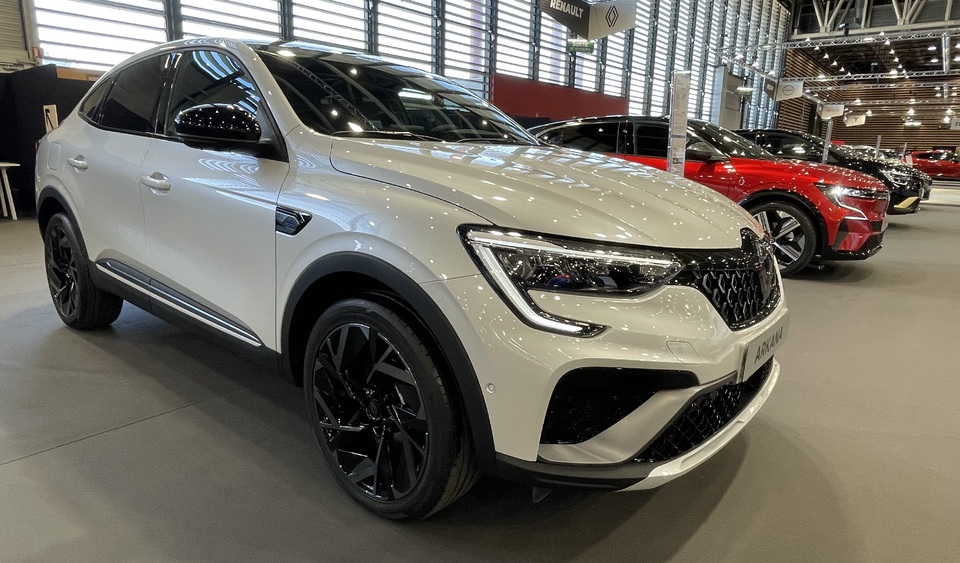Renault Arkana restylé : des retouches trop timides - En direct du salon de Lyon 2023