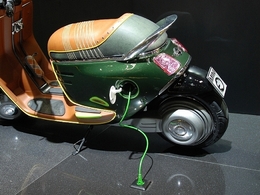 Mondial de l'auto 2010, en live : Mini E, le scooter électrique branché