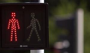 Une étude le confirme : les piétons sont de vrais dangers sur la route