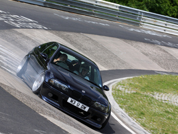 BMW M3 V10, l'outil idéal pour faire fumer les pneus (photos + vidéos)