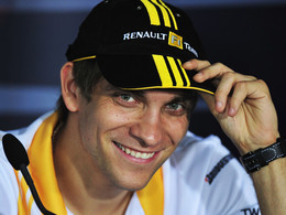 F1: Et si Renault reconduisait... Petrov ?