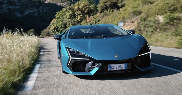 Vivre en Lamborghini Revuelto, ça rend vraiment fou
