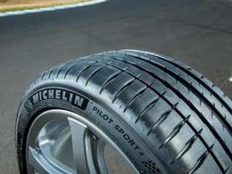 Michelin teste la vente en ligne directe sans intermédiaire avec son nouveau Pilot Sport 4