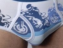 Moto & Sexy : Une moto qui a du slip...